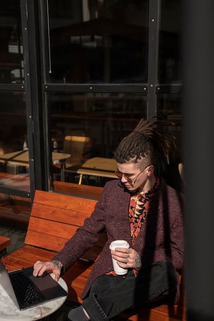 Start a Side Hustle in 2025: Your Path to Financial Freedom